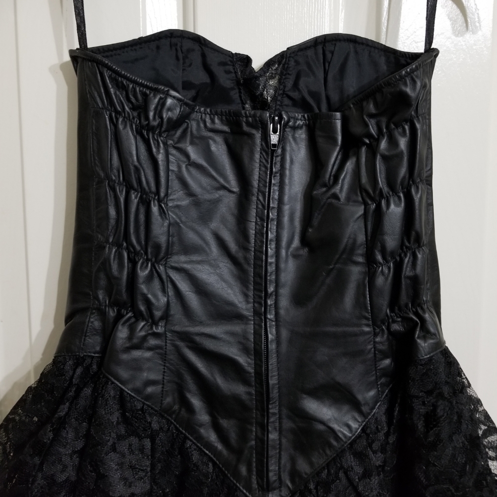 Vintage leather and lace dress - Picture 7 of 7